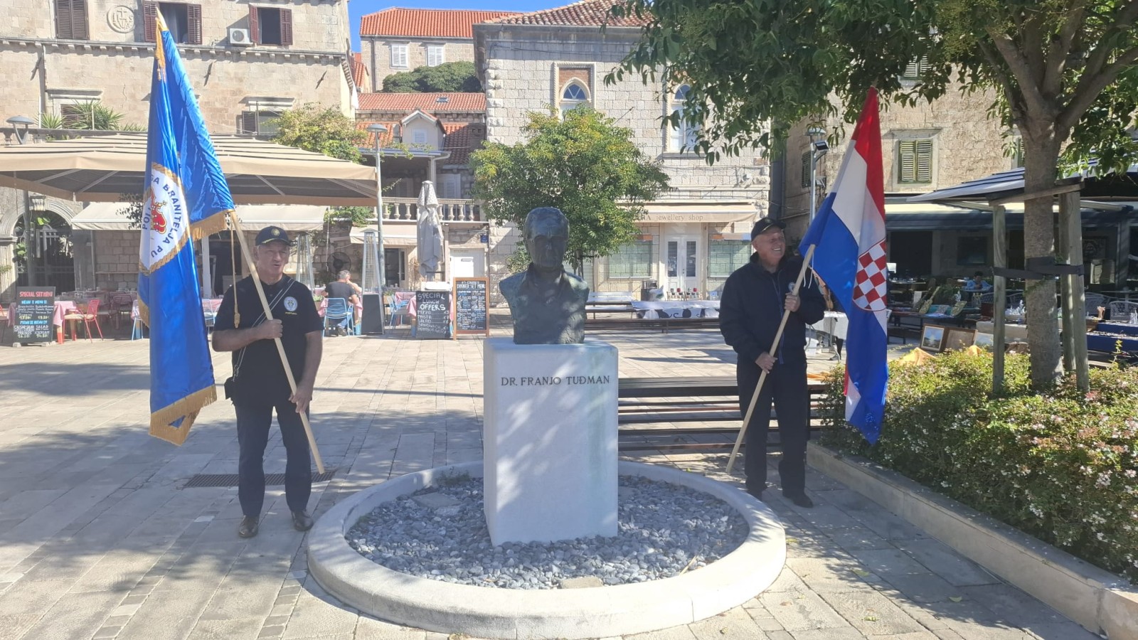 OBILJEŽENA 34. OBLJETNICA ISKRCAVANJA POLICIJE U OKUPIRANI CAVTAT: „Kad su nas vidjeli, naši ljudi samo su plakali”